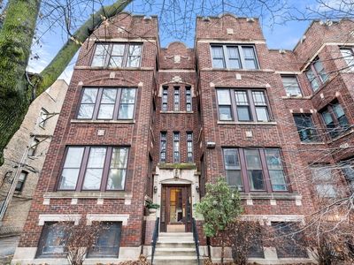 6811 N Greenview Ave APT 1, Chicago, IL, 60626