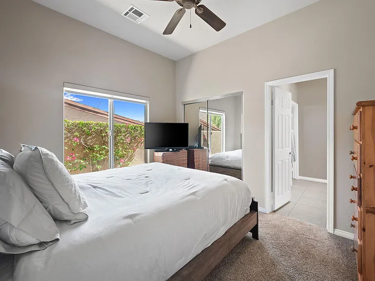 54880 Avenida Ramirez — Photo 24