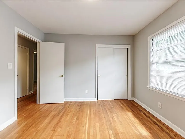 1582 Lincoln Ave SE — Photo 16