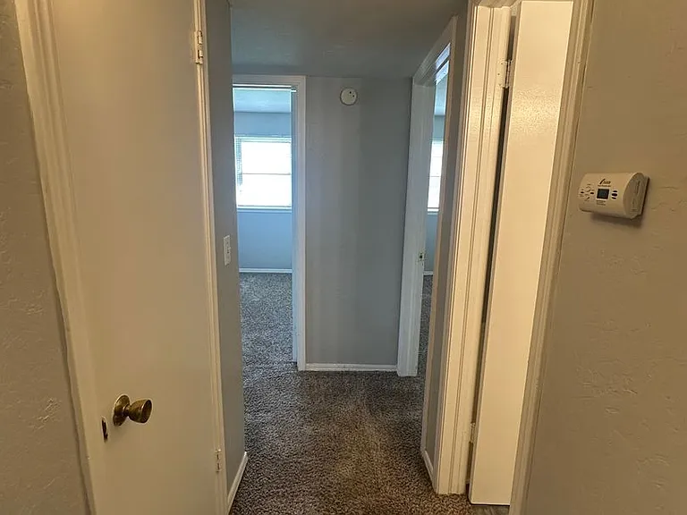 4844 Woodview Dr — Photo 19