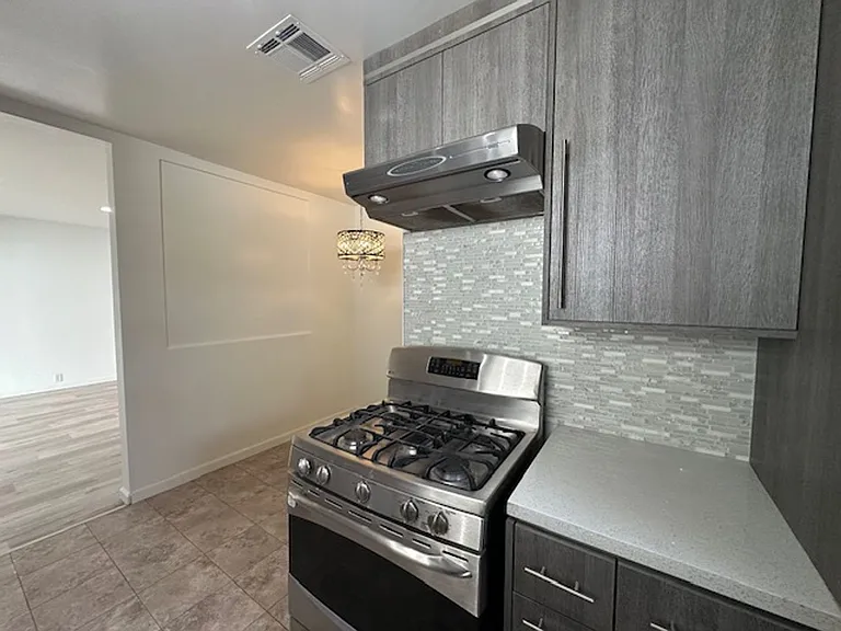 7118 Sunnybrae Ave — Photo 9