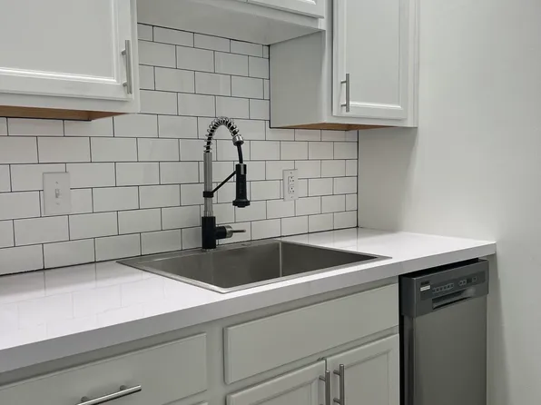 288 Cumberland St APT 201, Harrisburg, PA 17102