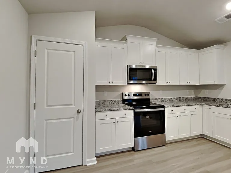 270 New Villas St — Photo 10