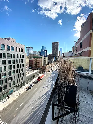 Rented by Safdie Realty Group | media 17