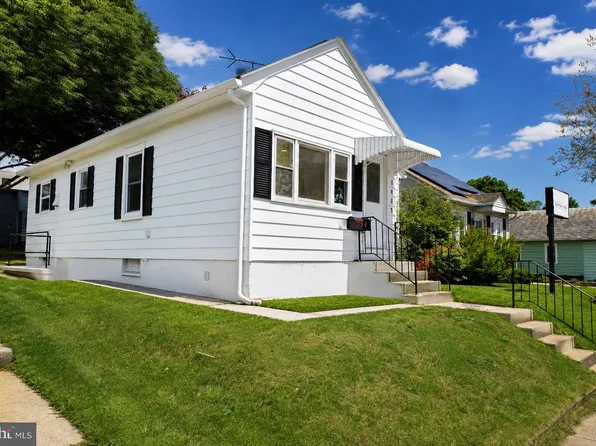 1425 Harding Ave, Hershey, PA 17033