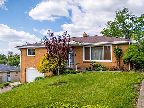 5th image of 127 Marion Pl