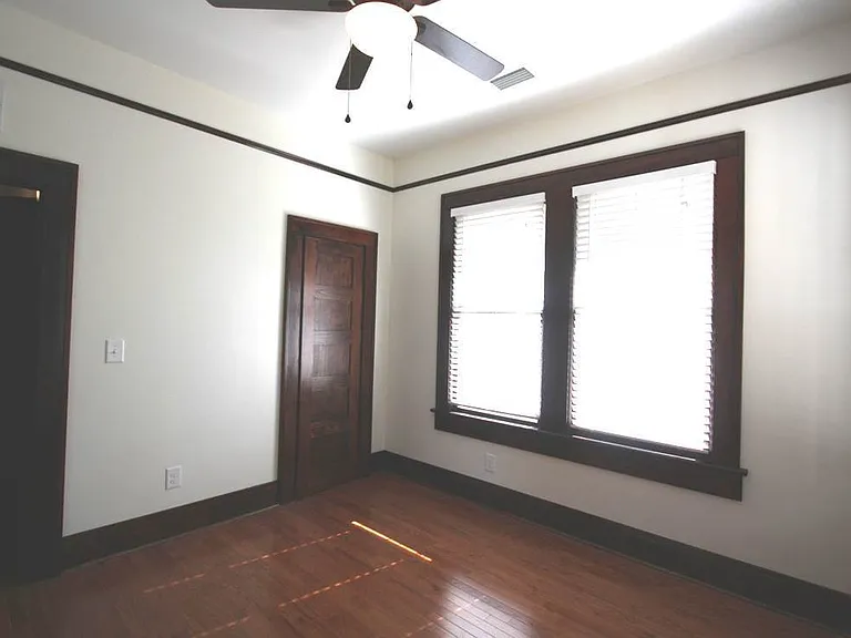 2404 N Morgan St — Photo 19