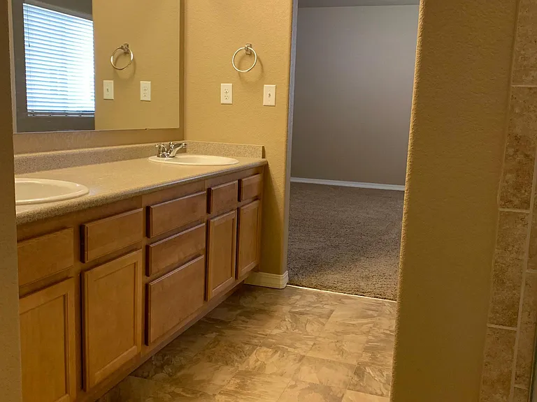 1004 Diamond Rim Dr — Photo 12