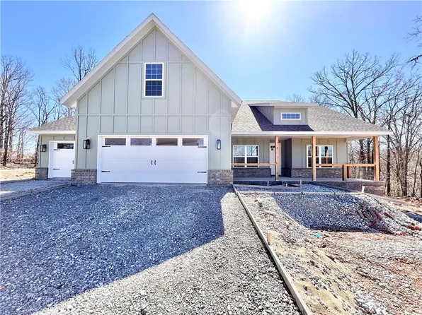 1 Linfield Ln, Bella Vista, AR 72715