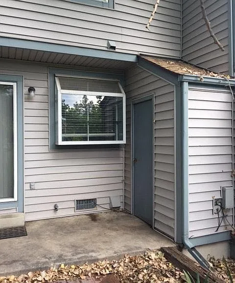 back/shed