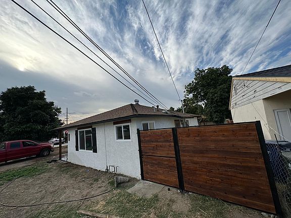 3rd image of 9517 Melita St