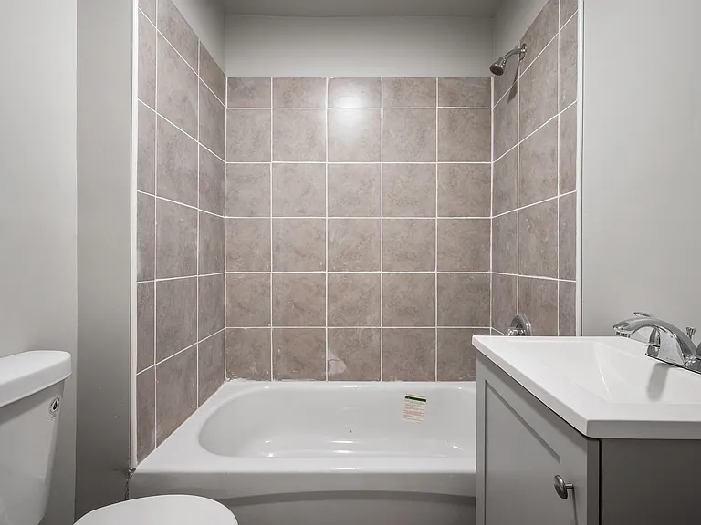 1930 Coltman Rd #2 — Photo 18