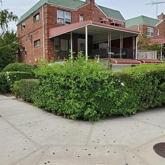 2nd image of 2303 Bronxwood Ave #1
