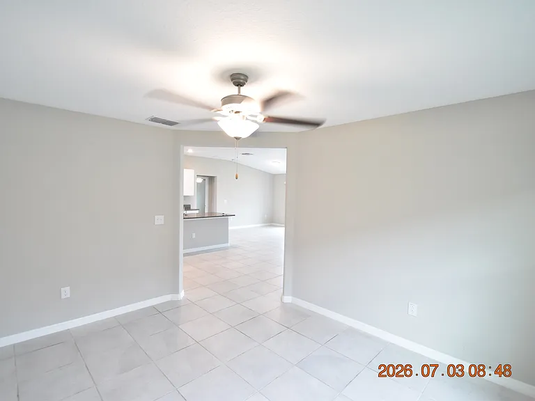 3507 N Maryland Ave — Photo 23