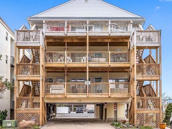 17 143rd St UNIT 102