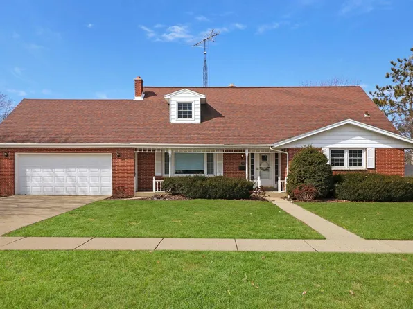 347 Donald DRIVE, Burlington, WI 53105