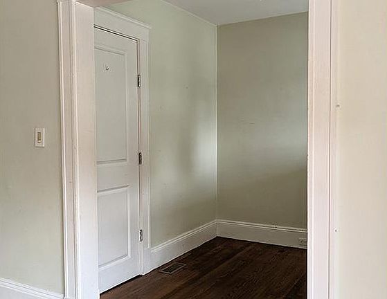 Entryway (2)
