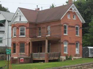 500 Hill St, Dubuque, IA 52001