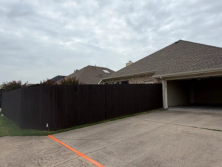 1630 Lagonda Ln — Photo 8