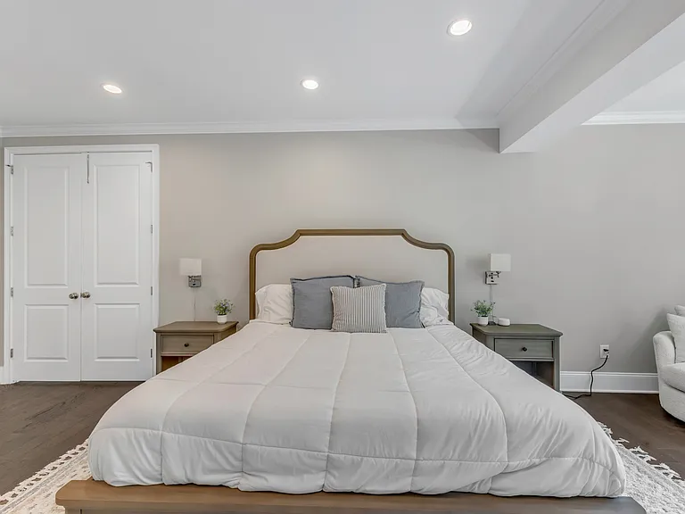 7304 Hasentree Club Dr — Photo 48