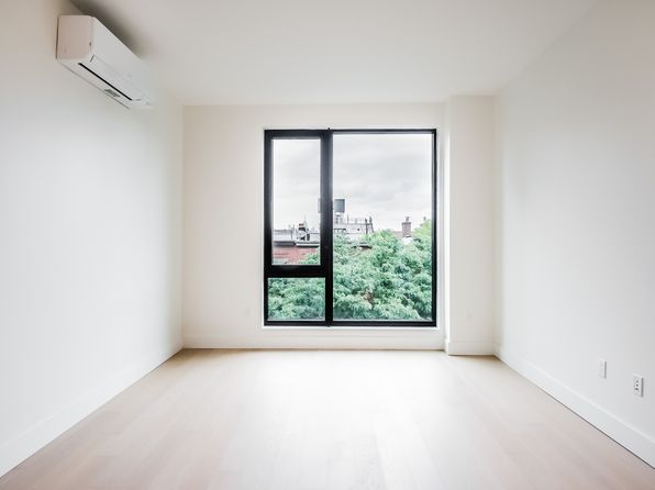 218 Front St #7719