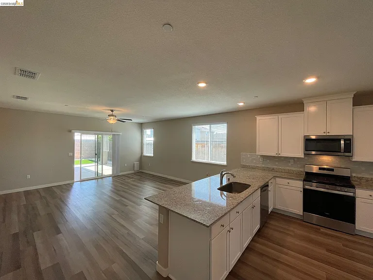 4395 Canada Way — Photo 19