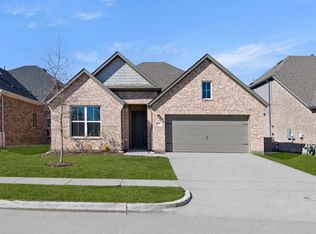 2907 Hanscom St, Forney, TX 75126