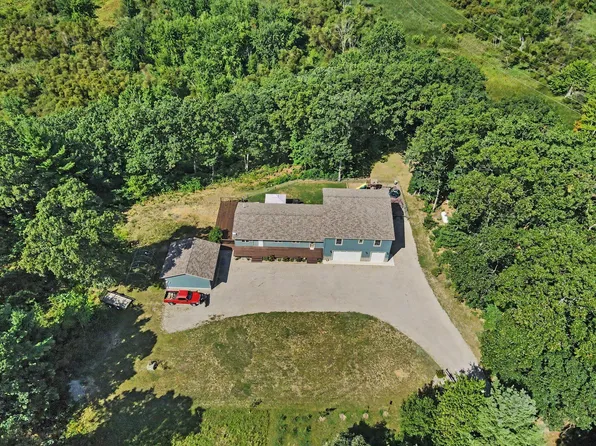 685 N Brooks Rd, Muskegon, MI 49442