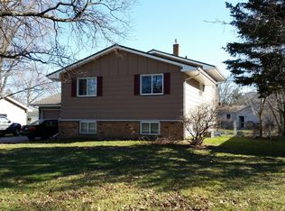 1862 Noble Rd, Arden Hills, MN 55112