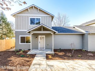 1130 Woodrow Ln #2, Medford, OR 97504