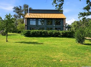 213 Cardinal Ln, Fredericksburg, TX 78624