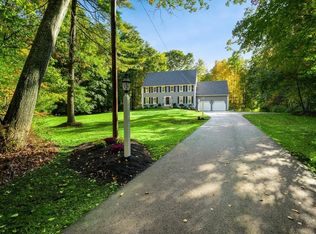 92 Middlesex St, Millis, MA 02054