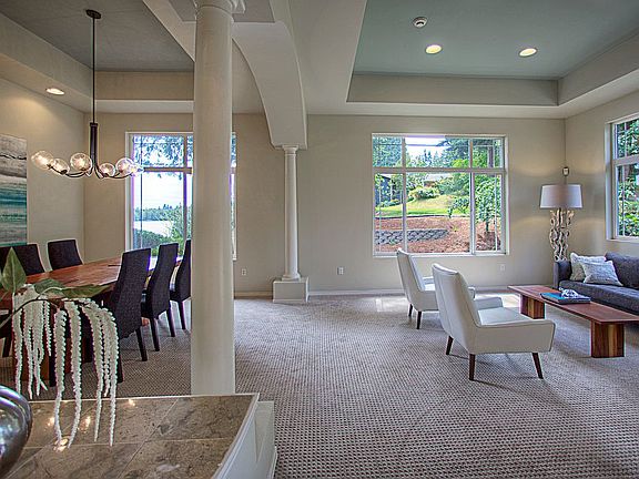 Formal living/dining.