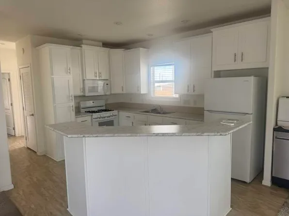 4470 E Vegas Valley Dr #110, Las Vegas, NV 89121
