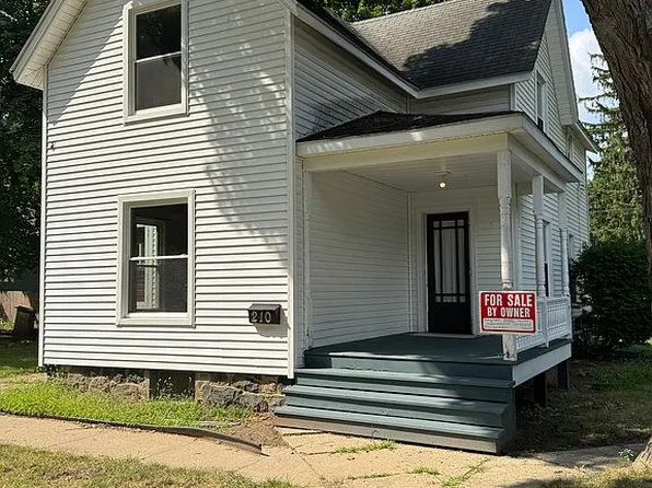 210 W 5th St, Imlay City, MI 48444
