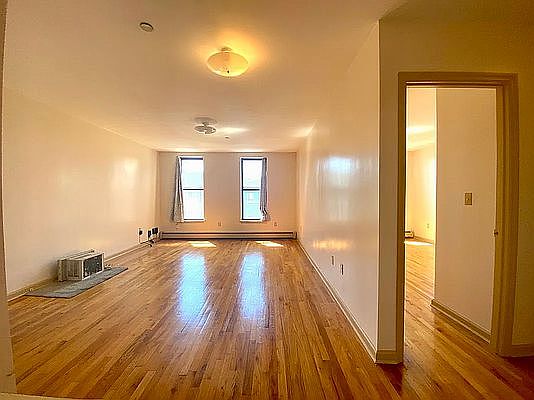 2nd image of 205 Knickerbocker Ave #2H