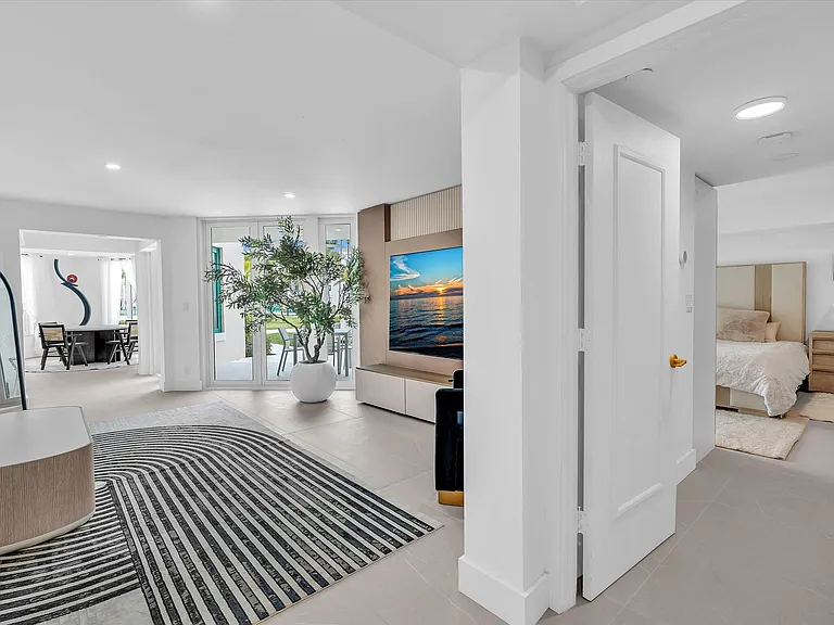 120 SE 5th Ave #225 — Photo 4