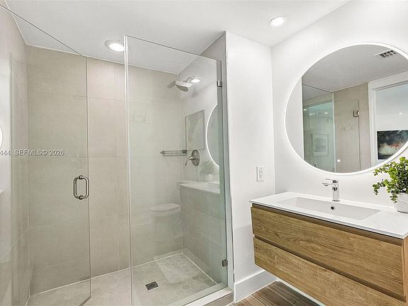 5th image of 350 S Miami Ave APT 1902