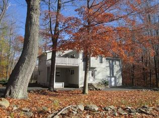 2140 Geraci Pl, Tobyhanna, PA 18466