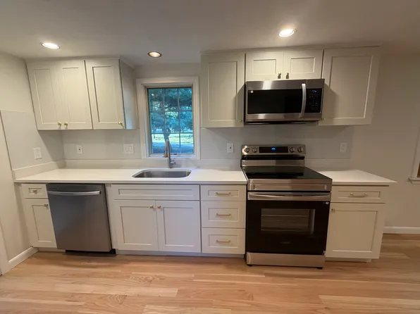 324 Central Ave #Adu, Dedham, MA 02026