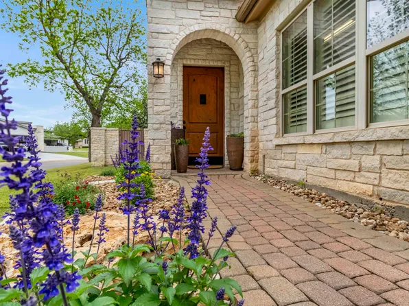 101 Blanco Court, Horseshoe Bay, TX 78657