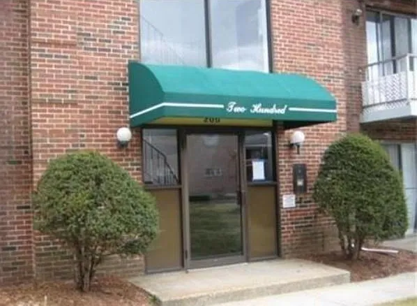 1186 Worcester Rd #220
