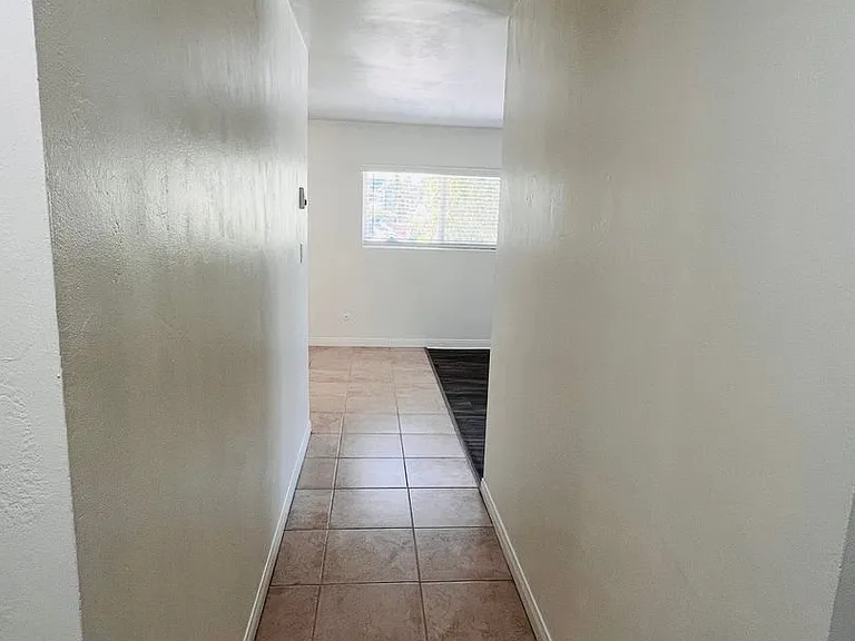 Florida Place — Photo 36