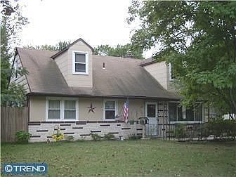Home for Sale in WENONAH, NJ $149,900