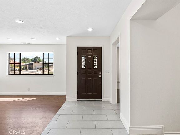 5th image of 12860 Golf Course Dr