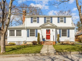 15 Maple St, Warren, RI 02885
