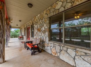 105 Feather Hill Rd, Comfort, TX 78013