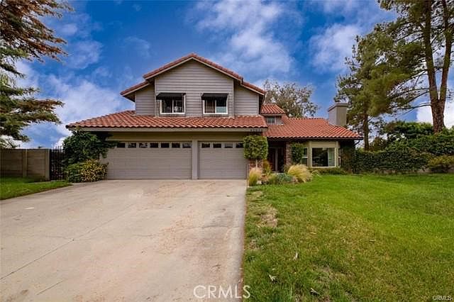 1st image of 42242 Crest Dr