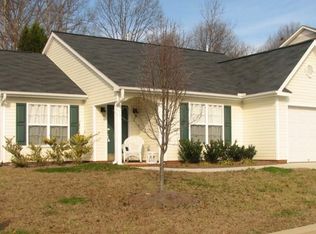 1915 Camden Forest Dr, Winston Salem, NC 27127