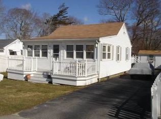 49 Angell Rd, Narragansett, RI 02882